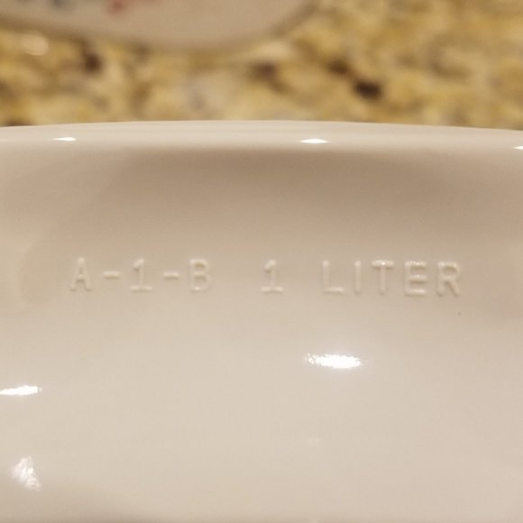 1.5 Quart Square Casserole No Lid Abundance (Corelle) by Corning - Picture 3 of 6